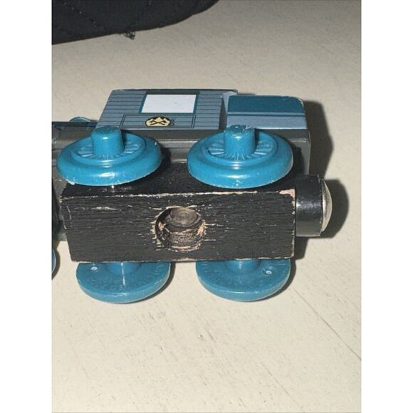 Thomas & Friends Wooden Railway Ferdinand Train Engine NO TENDER PREOWNED - Picture 8 of 10